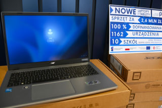 Sprzęt dla szkół średnich powiatu ostrowskiego