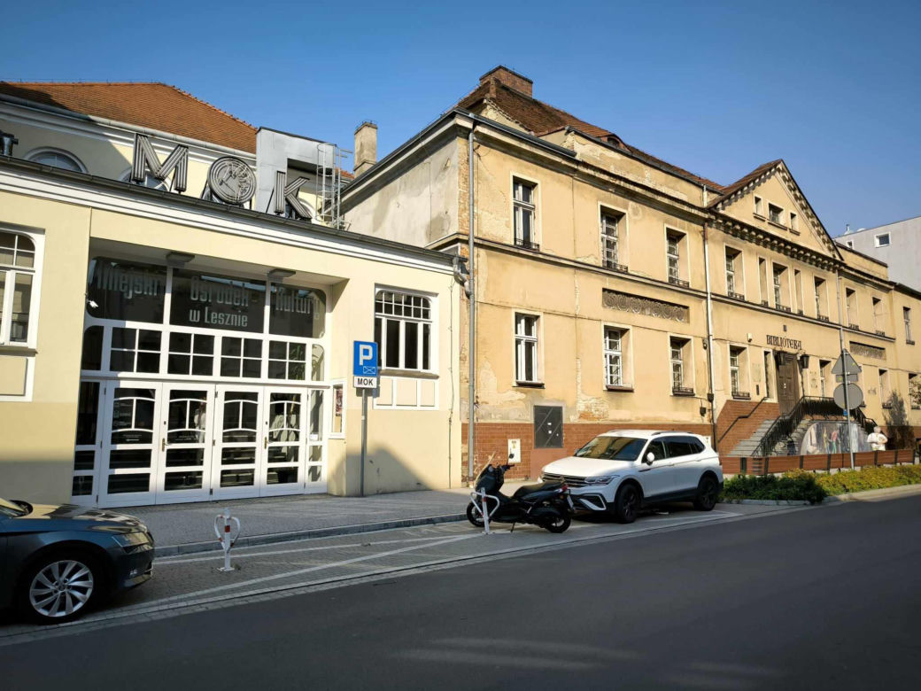 MOK i biblioteka na Chrobrego