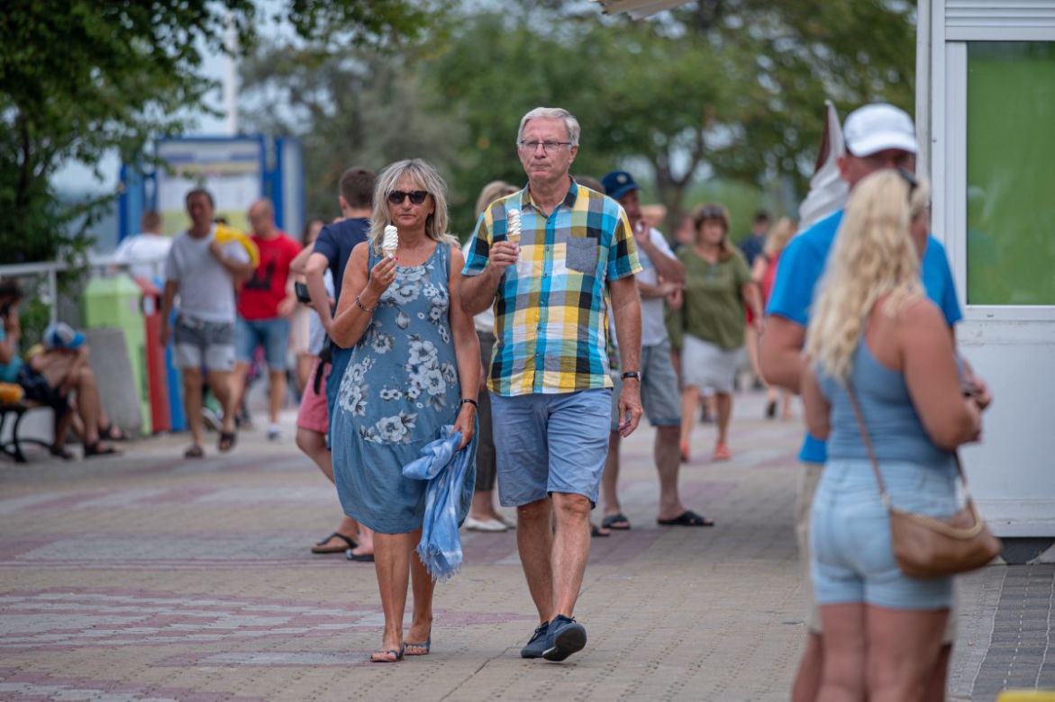 Tomasz Latos. Nie został ministrem, pozostał na plaży
