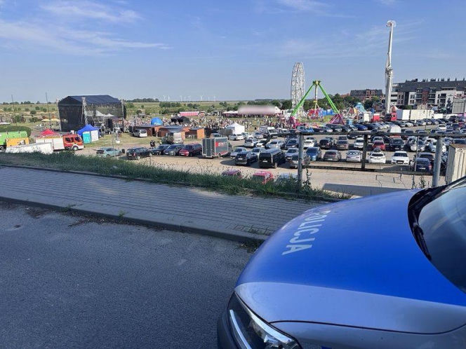 Policjanci zatrzymali 19-letniego mieszkańca miasta, przy którym znaleziono pojemnik z drażniącą substancją