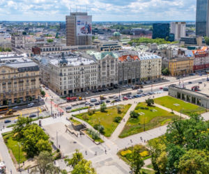 Południowa pierzeja Alej Jerozolimskich w centrum Warszawy