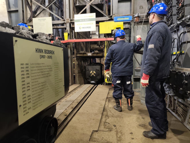 Ostatni wagon z węglem na KWK Bobrek w Bytomiu. 30 grudnia 2025 roku