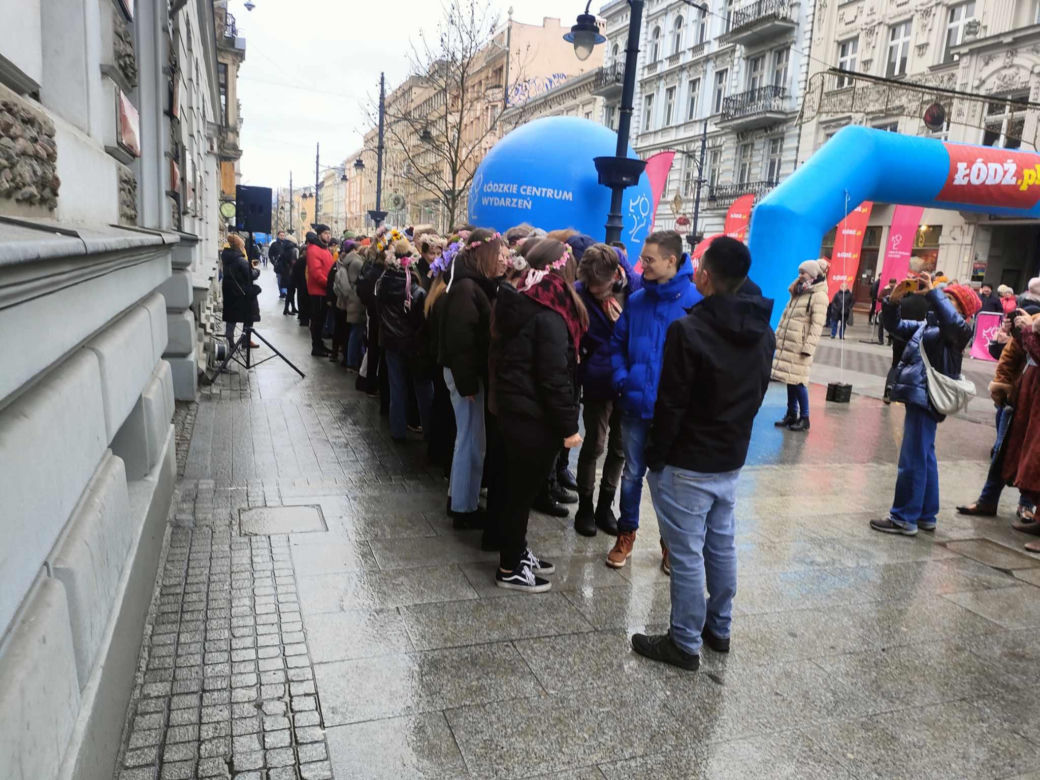 Polonez dla Łodzi. Setki łodzian we wspólnym tańcu [ZDJĘCIA]