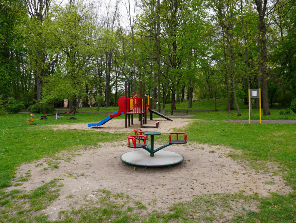 Park Bronowice wiosną 2024