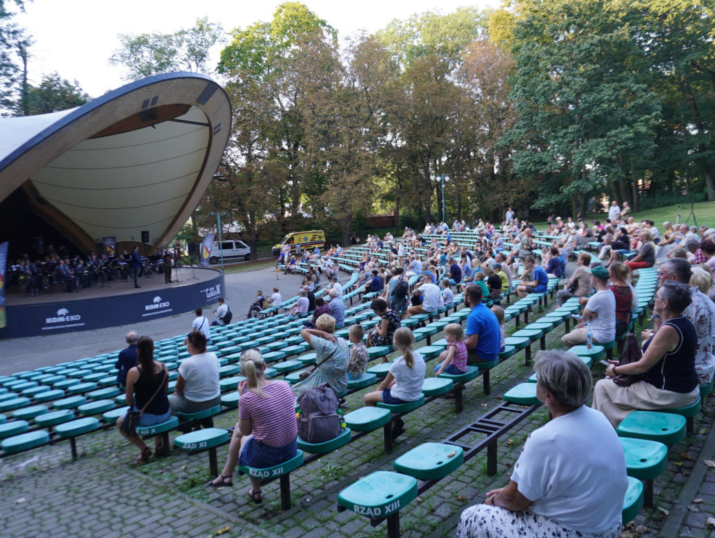 Festiwal Orkiestr Wojskowych w muszli koncertowej w Lublinie