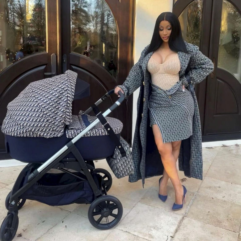 Cardi B wyjęła sobie sztuczną pupę! Mocne ostrzeżenie dla fanów