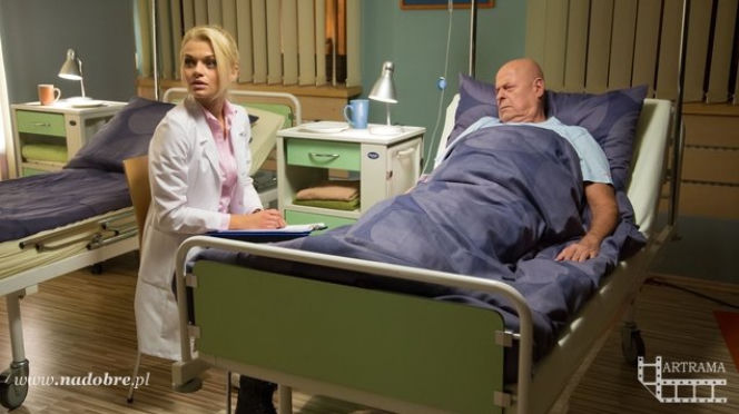 Na dobre i na złe odc. 547. Agata Woźnicka (Emilia Komarnicka), Stefan Tretter (Piotr Garlicki)