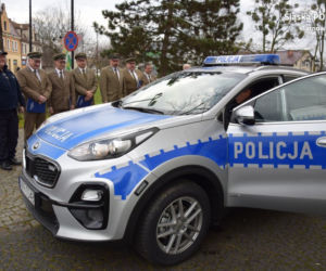 Nowy radiowóz dla policjantów Tworoga