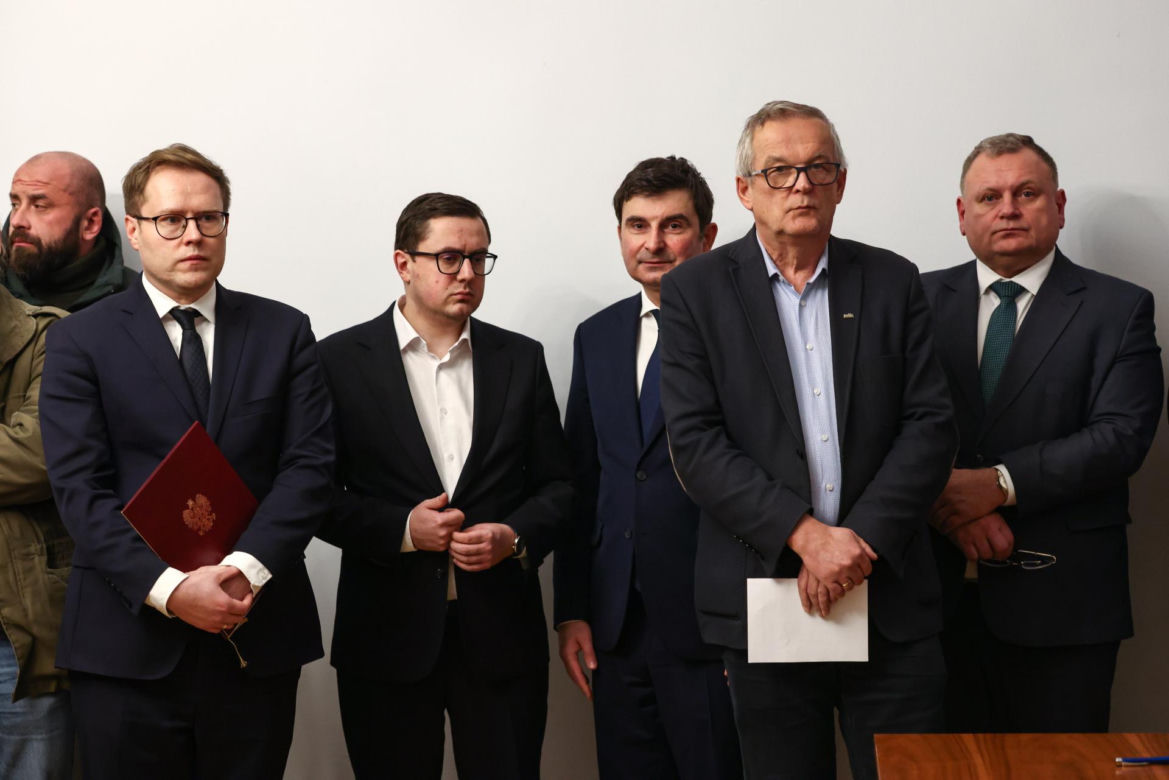 Górnicy opuszczają Kopalnię Węgla Kamiennego Silesia w Czechowicach-Dziedzicach