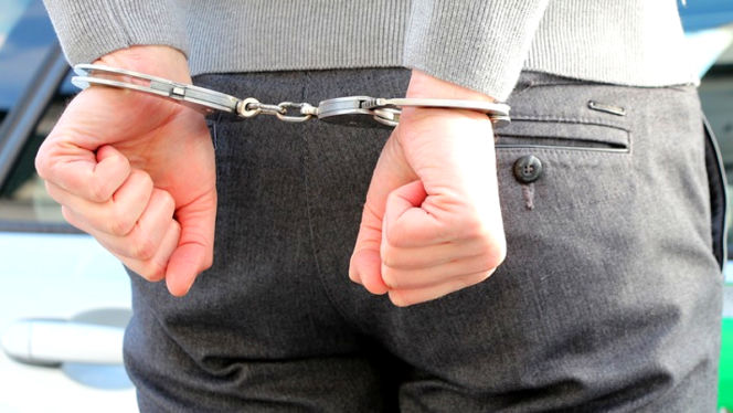 Pijany ojciec awanturował się w szkole. Teraz może trafić za kratki