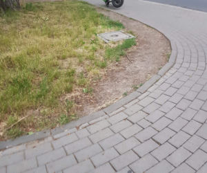 Wrocławianie parkują skutery gdzie popadnie