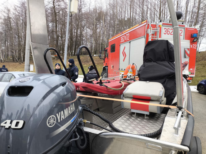 Symulacja akcji ratunkowej na zbiorniku Korzeń w Skrzyszowie