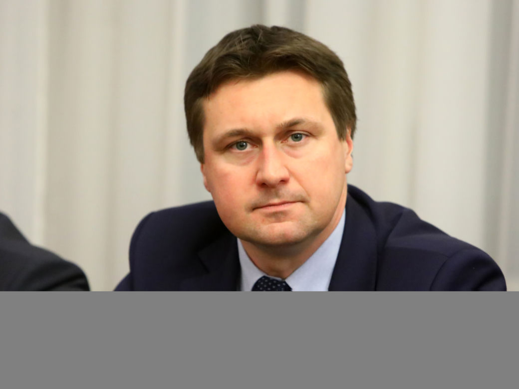 Poseł PiS Łukasz Zbonikowski spowodował wypadek i wrzeszczał, zamiast pomóc ofiarom