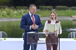 Jak Polacy postrzegają Martę Nawrocką jako pierwszą damę? Znamy wyniki najnowszego sondażu 