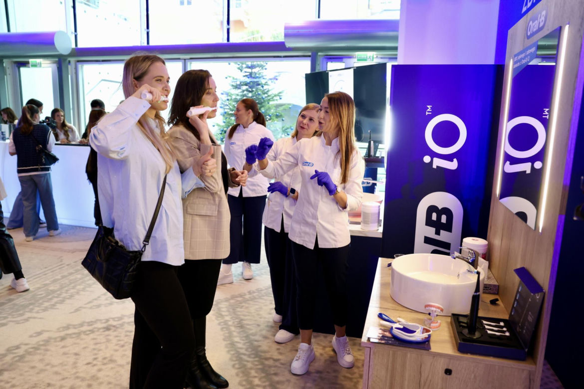 Iga i Agata Świątek na konferencji otwierającej kampanię Oral-B