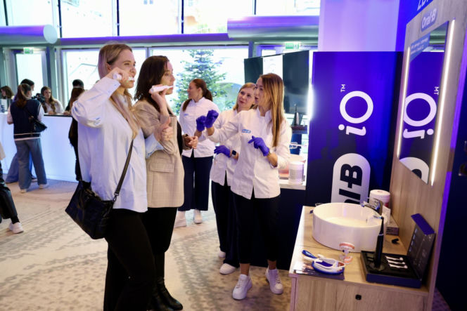 Iga i Agata Świątek na konferencji otwierającej kampanię Oral-B