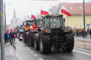 Wielki protest rolników! Kierowcy staną w korkach? Zobacz, co cię czeka na drogach!