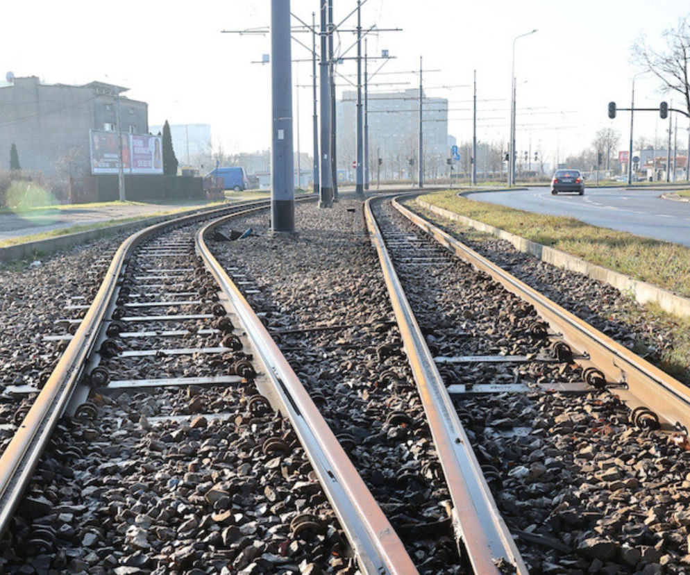 Remont Warszawskiej w Łodzi. Kto przebuduje torowisko? Różnica w ofertach to prawie 100 milionów złotych!