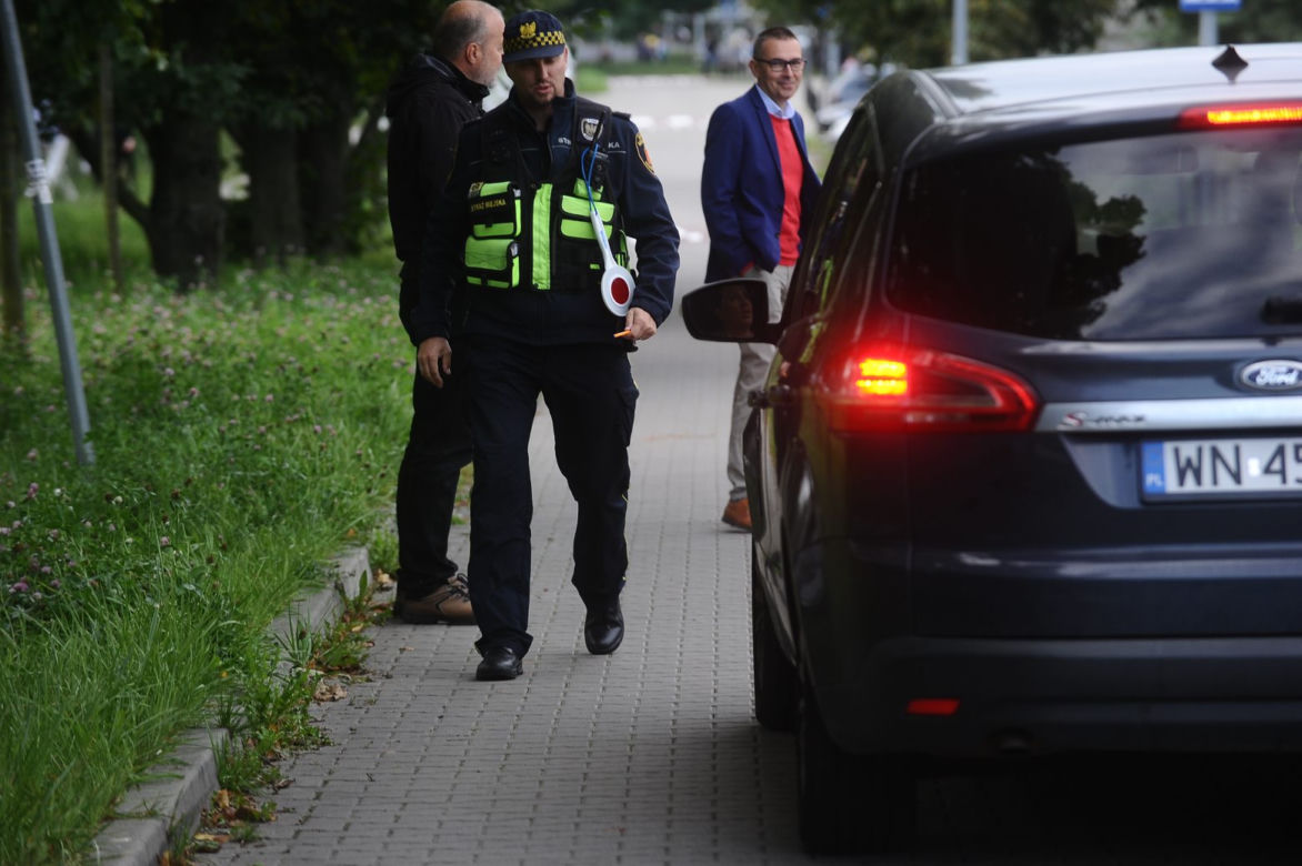 Nie odwieziesz swojego dziecka bezpośrednio pod szkołę!