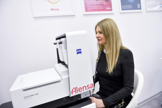 Od męża aktorki do influencera? Maciej Pela robi furorę na imprezie w centrum Warszawy