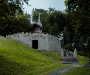 Stacje drogi krzyżowej proj. Dušana Jurkoviča