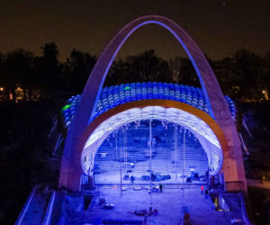 Spektakularna iluminacja Teatru Letniego w Szczecinie