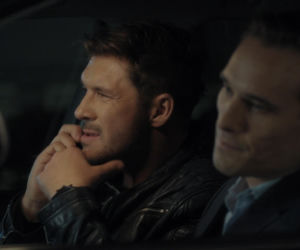 M jak miłość, odcinek 1913. Marcin (Mikołaj Roznerski), Olek (Maurycy Popiel)