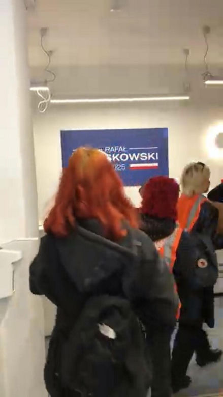 Ostatnie Pokolenie okupuje sztab Rafała Trzaskowskiego!   