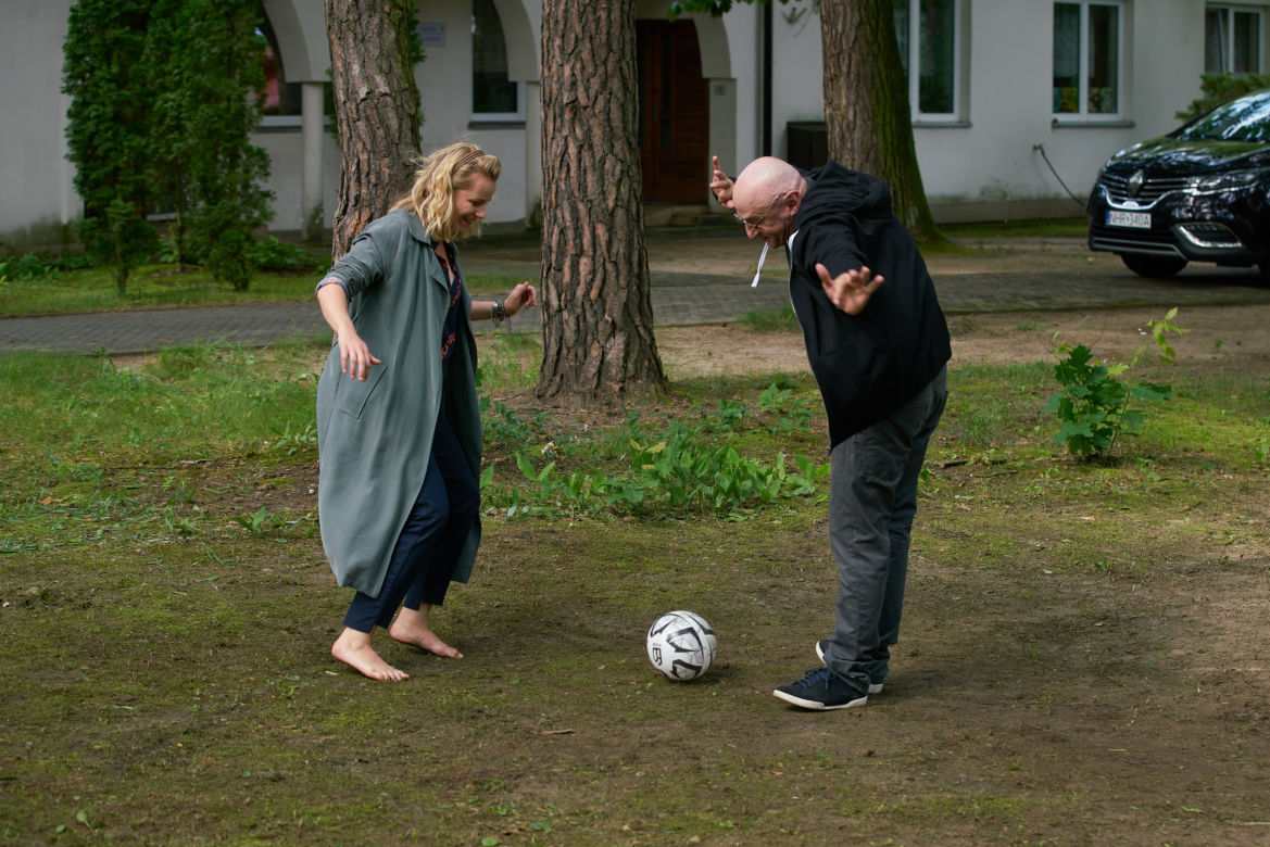 Komisarz Mama odc. 2. Maria Matejko (Paulina Chruściel), Krystian Gadomski (Andrzej Niemirski)