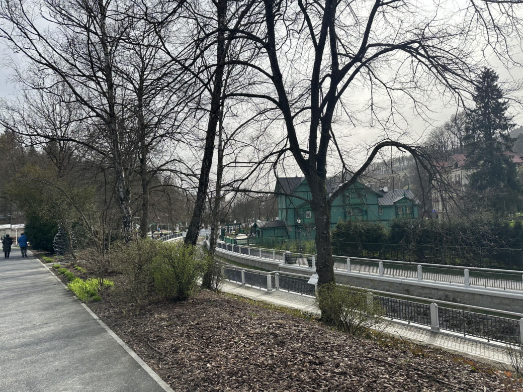 Krynica-Zdrój znów tętni życiem. Uzdrowisko przeżywa drugą młodość 