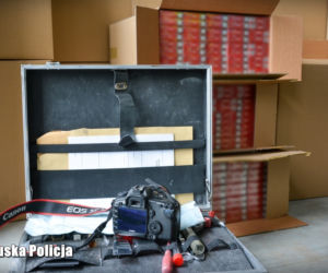 Kierowca fiata przewoził papierosy warte ponad milion złotych