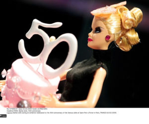 Lalka Barbie obchodzi 60 urodziny! Jak zmieniała się przez lata? 