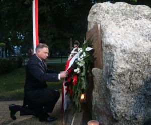 82. rocznica wybuchu II wojny światowej. Prezydent Andrzej Duda złożył kwiaty w Wieluniu