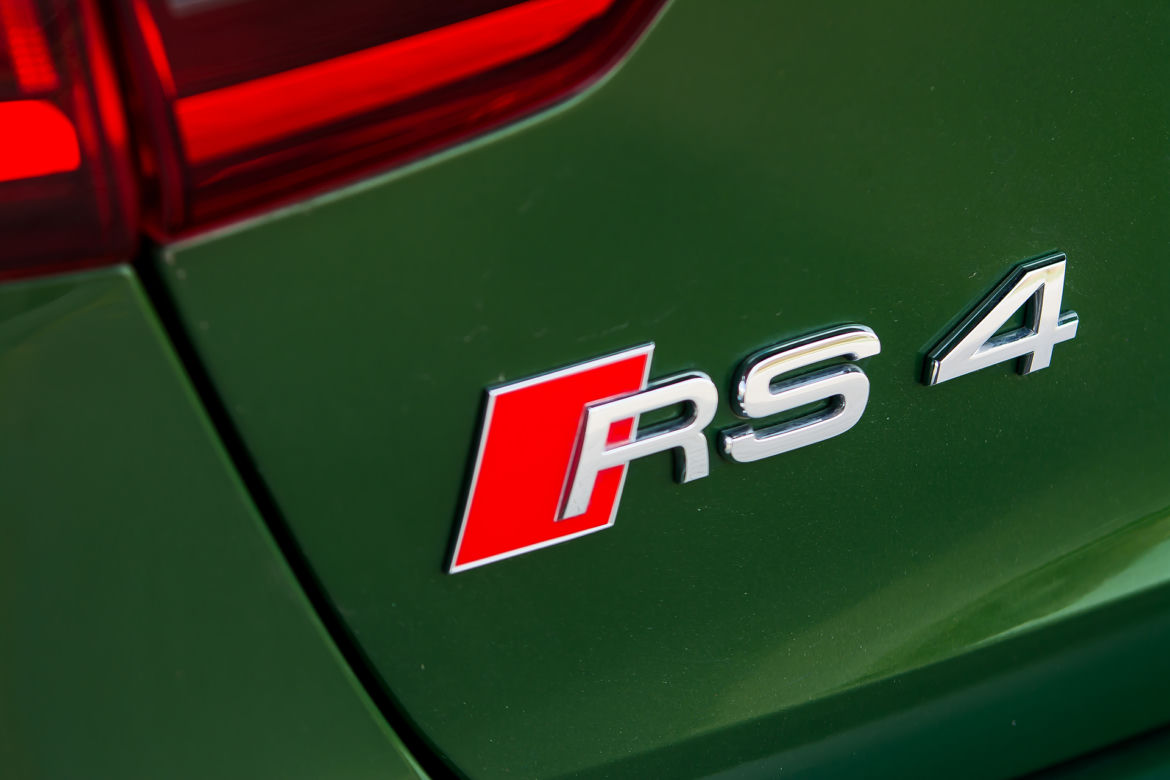 Audi RS4 Avant B9 2.9 TFSI V6 450 KM Tiptronic quattro