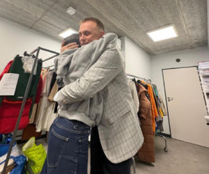 M jak miłość na planie. Basia (Karina Woźniak), Agnes (Amanda Mincewicz), Artur Rogowski (Robert Moskwa)