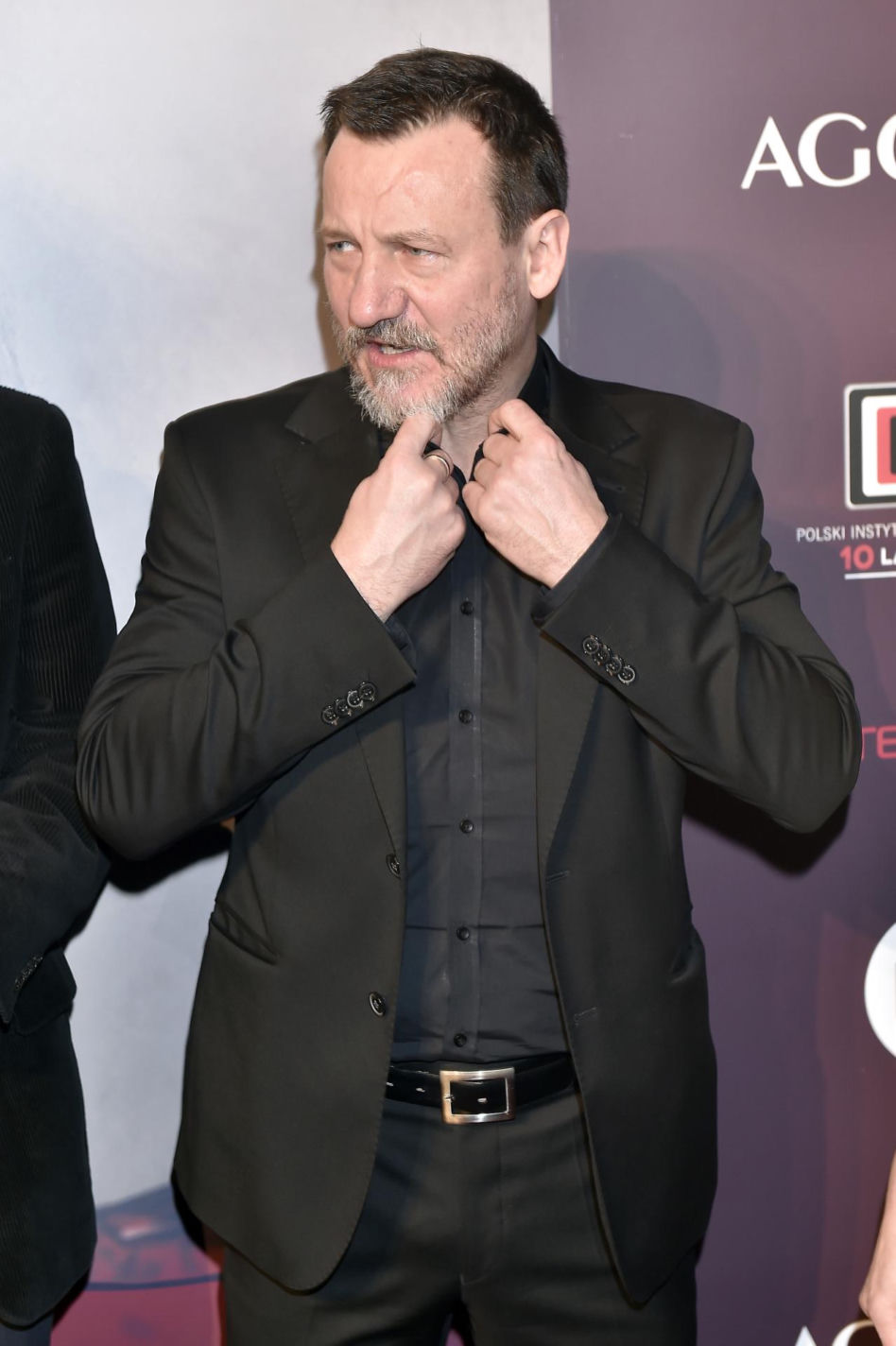 Robert Więckiewicz zaczynał w technikum budowlanym. Tak wyglądała jego niezwykła metamorfoza
