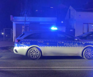 Pożar w Pruszkowie. Spłonęło mieszkanie, jedna osoba w szpitalu