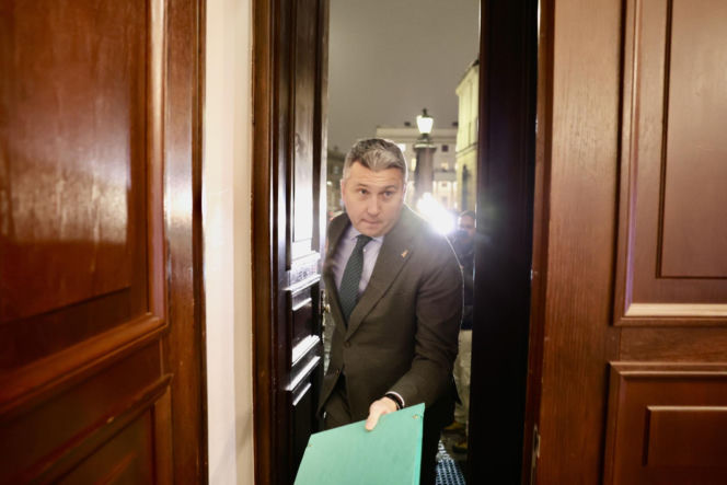 Afera przed IO. Piesiewicz i Małysz przyjechali do ministra sportu