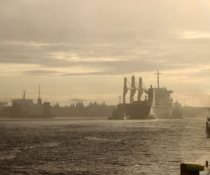 Statek Da Chang wpływa do świnoujskiego portu