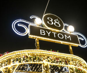 Ruszył świąteczny Jarmark w Bytomiu. Kultowy tramwaj i kaszanka wikinga