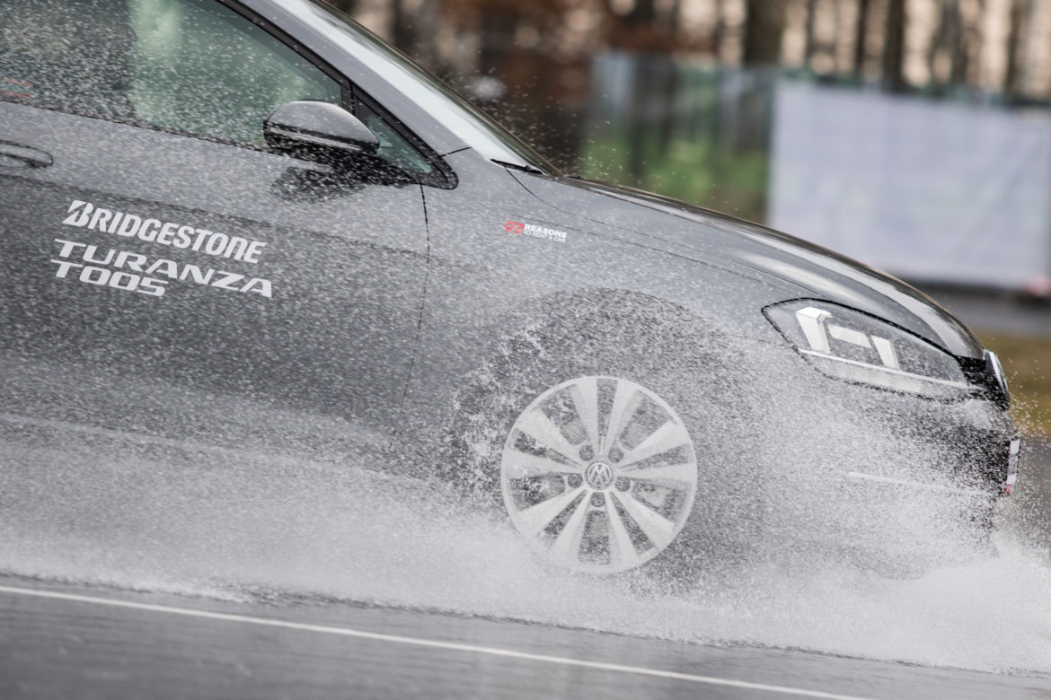 Testy opon Bridgestone Turanza T005 na Torze Modlin