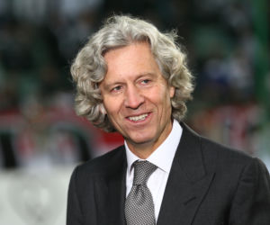 Kibice wyzywali Dariusza Mioduskiego z trybun. Wymowny transparent