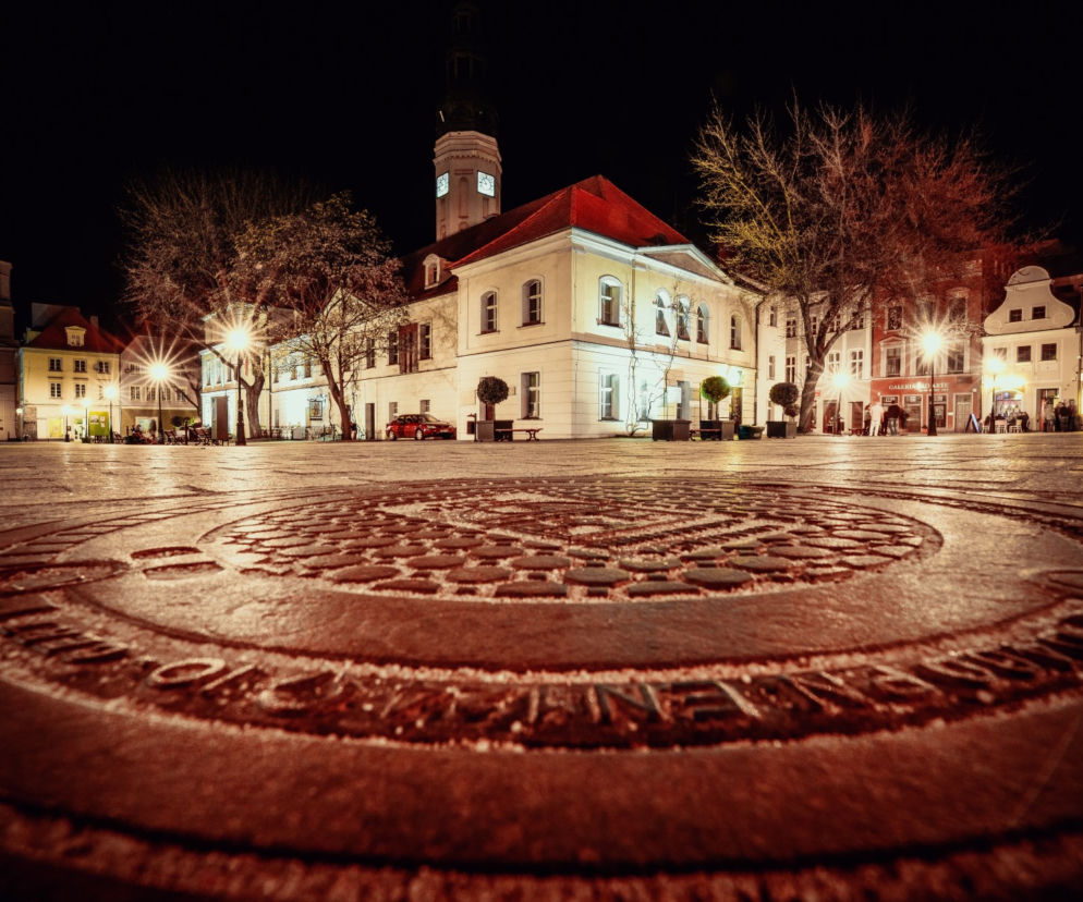 Zielonogórski rynek nocą [ZDJĘCIE DNIA]