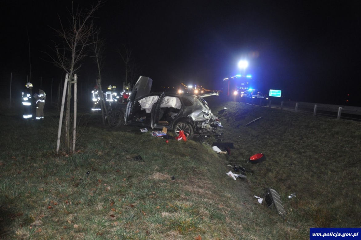 Bentley Bentayga roztrzaskany na trasie S7