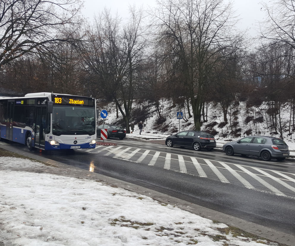 W tej chwili w rejon szpitala dojeżdżają autobusy linii 183