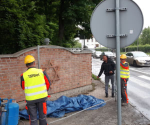Napisu „Anty-Jude” nie ma już na murze cmentarza
