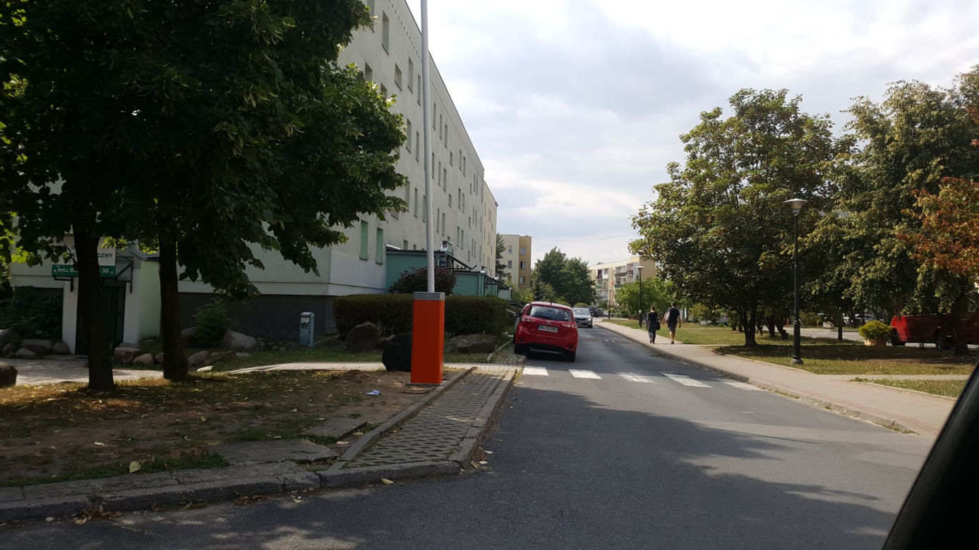 Ursynów: Wjazd tylko dla lokatorów! Zainstalowano szlabany 