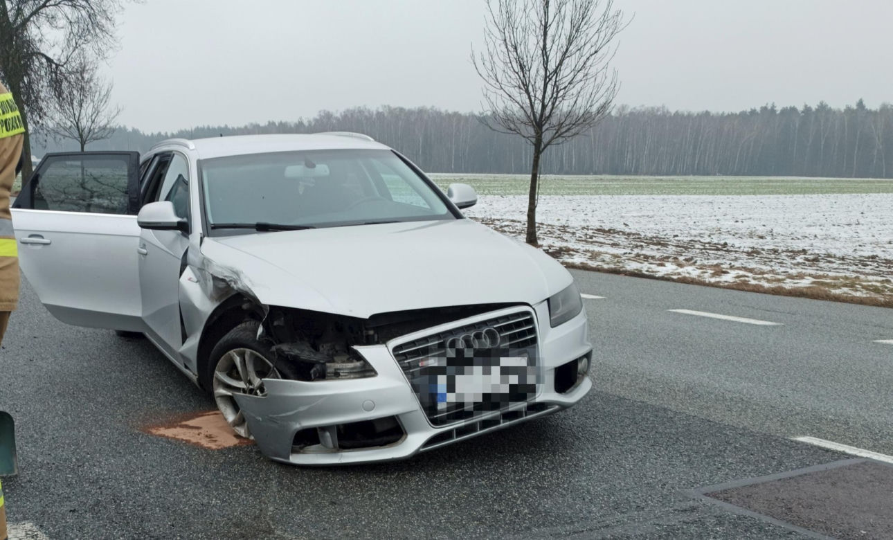 Kraksa pod Siedlcami! Zajechała drogę, bo się zagadała