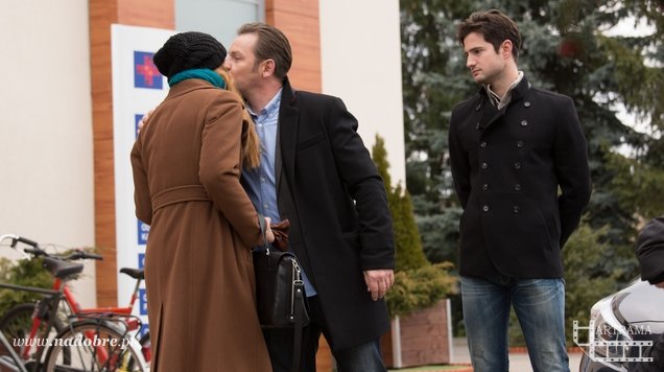 Na dobre i na złe odc. 553. Wiktoria Consalida (Katarzyna Dąbrowska), Tomasz Rzepecki (Ireneusz Czop), Adam Krajewski (Grzegorz Daukszewicz)