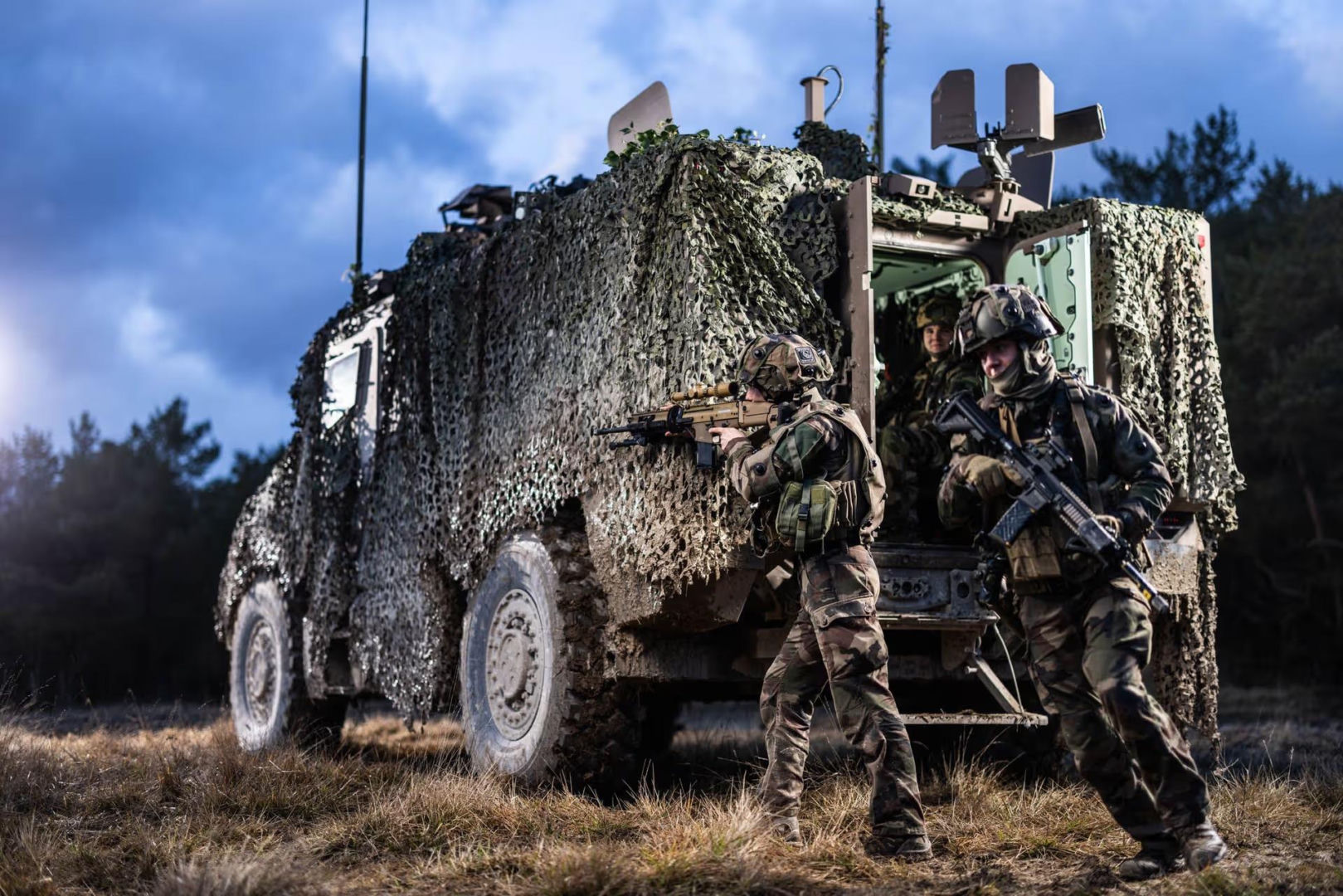 Leopardy 1 z Grecji odrzucone. Cypr celuje w Jaguary i czołgi Merkava
